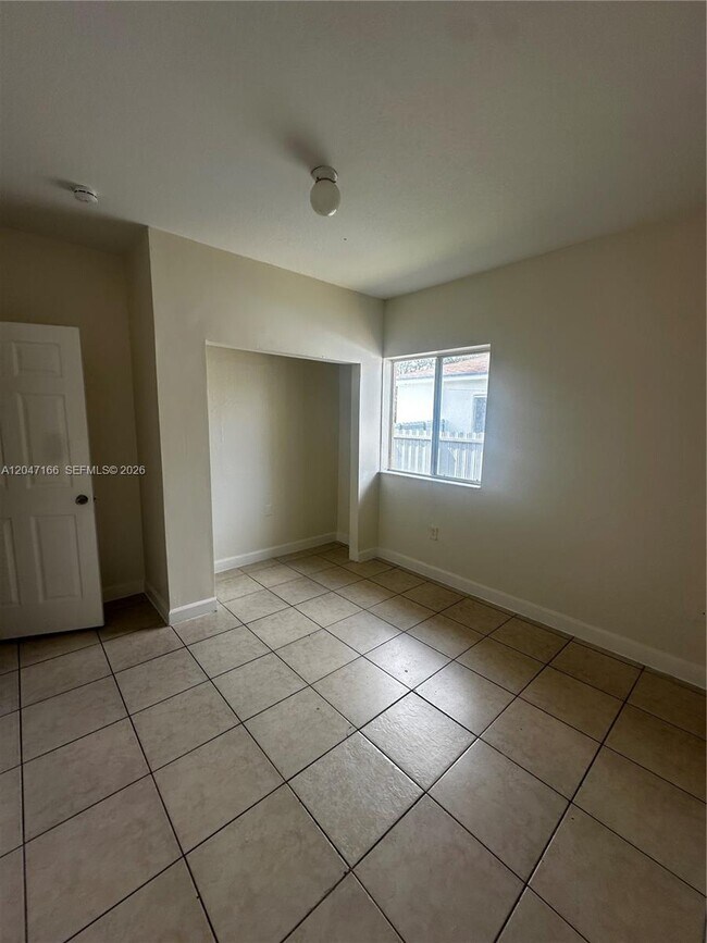 Building Photo - 26524 SW 138th Ave