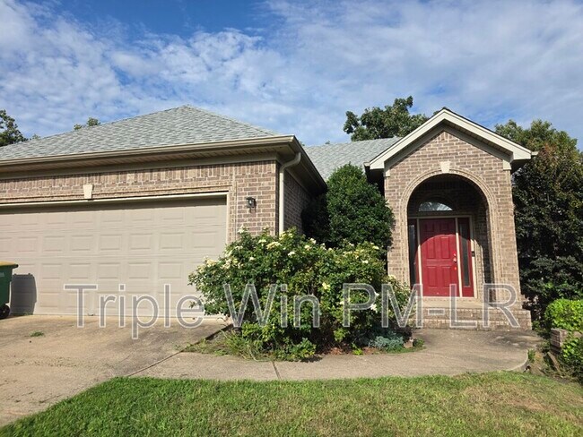 Building Photo - 1901 Hidden Creek Dr