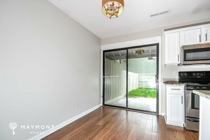 Building Photo - 1321 Mathis Ferry Rd