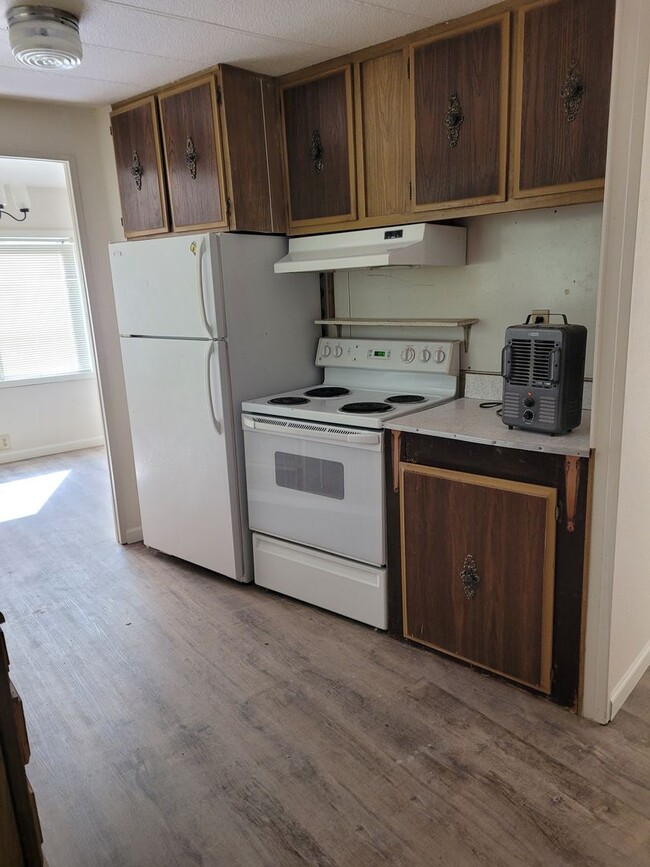 Building Photo - 2 bedroom 1` bath