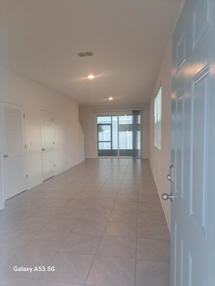 Building Photo - 93 Crisanto Rd