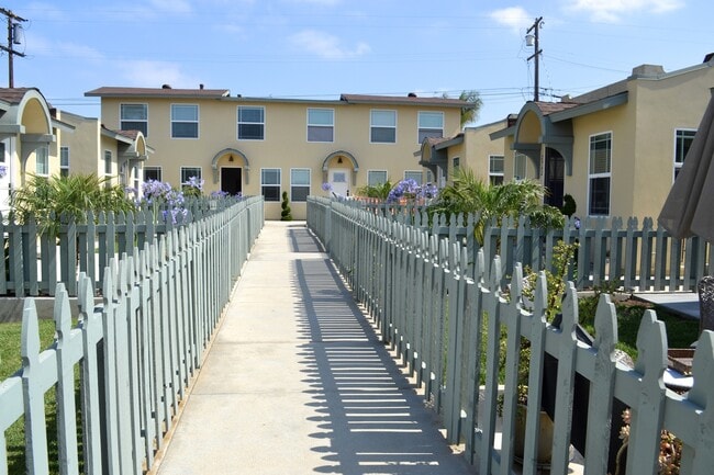Building Photo - 1BD/1BA Cottage Home at B Street Bungalows – Modern Luxury Meets Mission Style Charm!