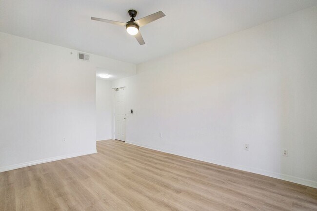 Building Photo - 7925 Preserve Cir