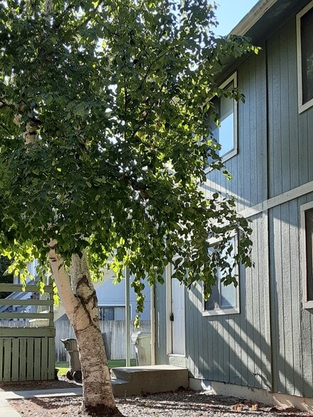Building Photo - 6771 W Douglas St