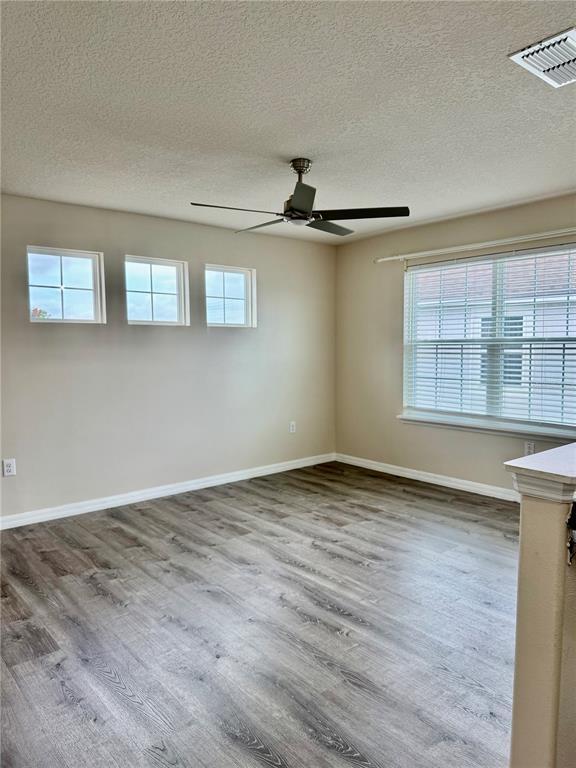 Building Photo - 2504 Amati Dr