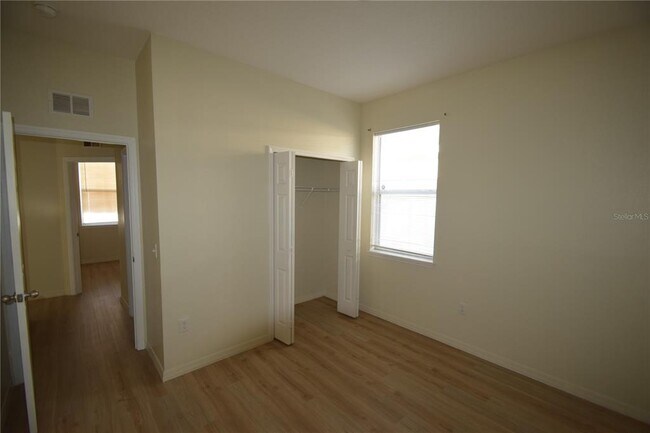 Building Photo - 823 Krenson Woods Ln