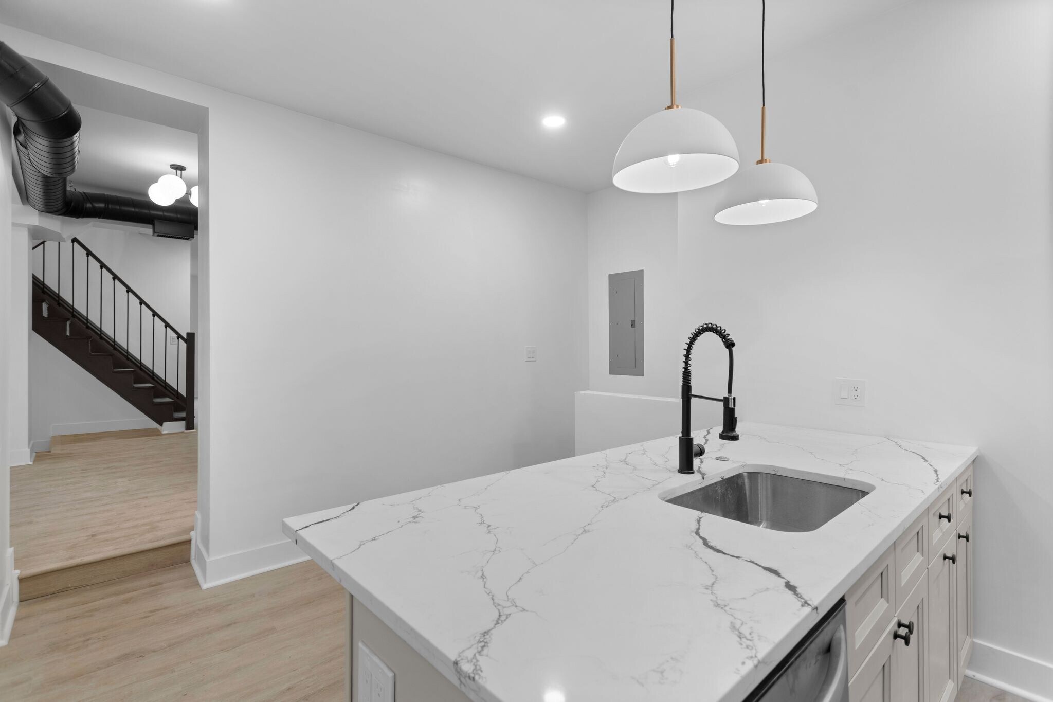 Kitchen - 2035 Forbes Ave