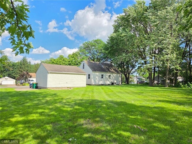 Building Photo - 5607 Regent Ave N