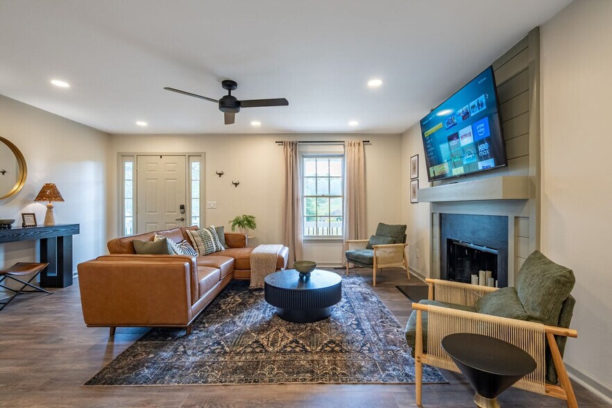 Primary Photo - 171 Sugar Hill Rd