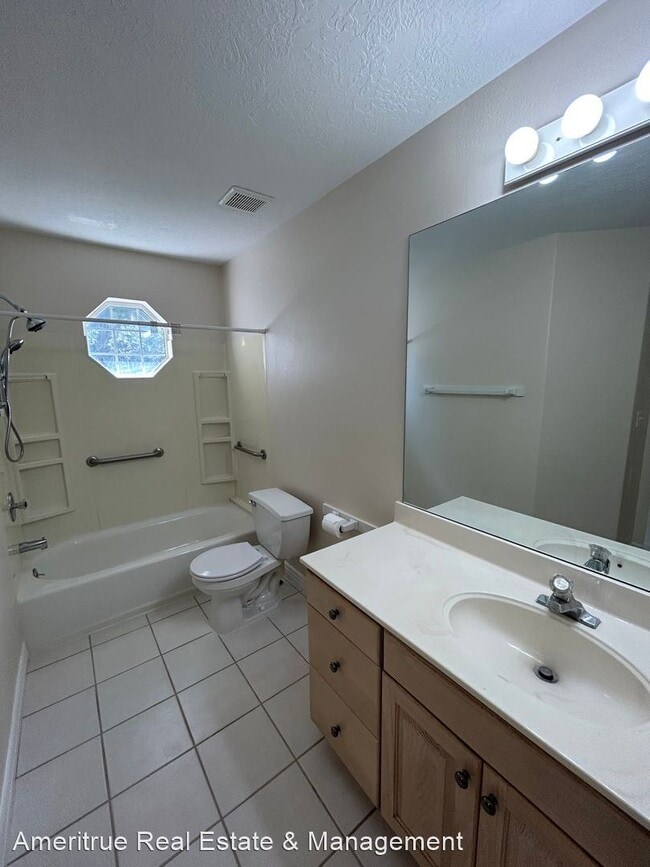 Building Photo - 3 br, 2 bath House - 1333 N 200 W