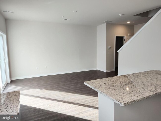 Building Photo - 3 Wafer Aly