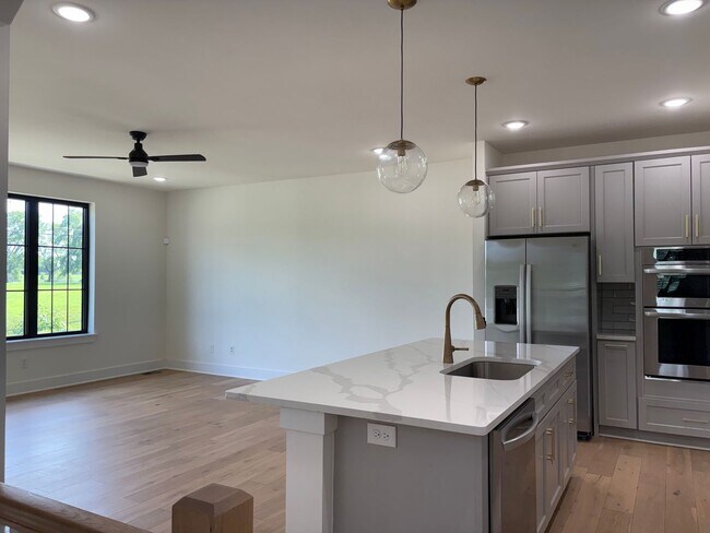 Building Photo - 344 Sophia Rain Dr