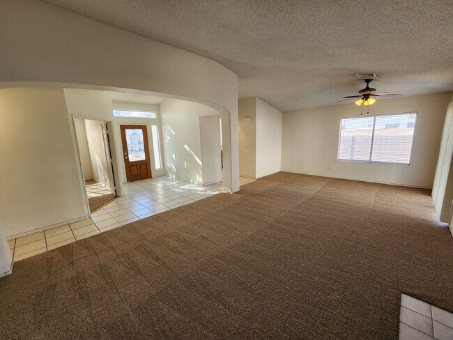 Building Photo - 1720 Navarre Ln