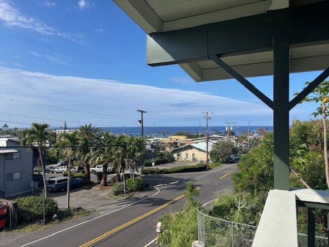 Building Photo - 75-177 Kalani St