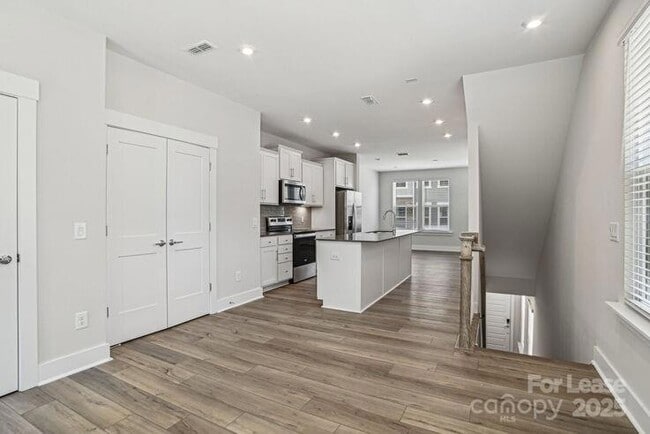 Building Photo - 4375 Raleigh St