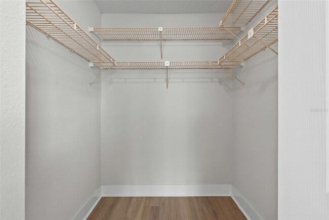 Building Photo - 4780 Cove Cir