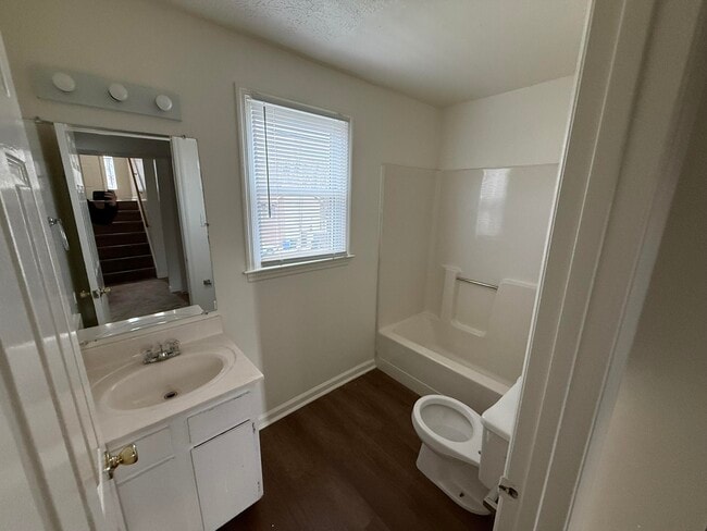 Building Photo - 2156 Deauville Dr