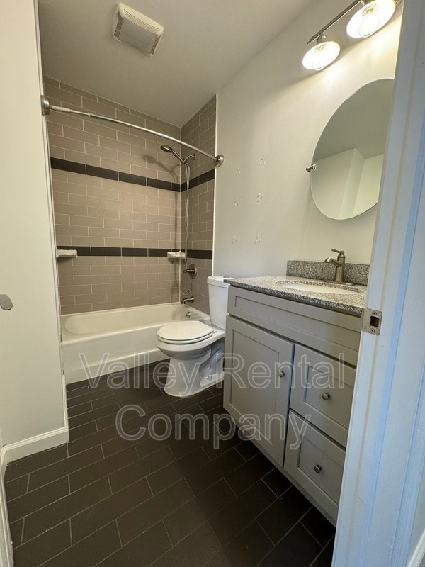 Building Photo - 16 Winslow Ave