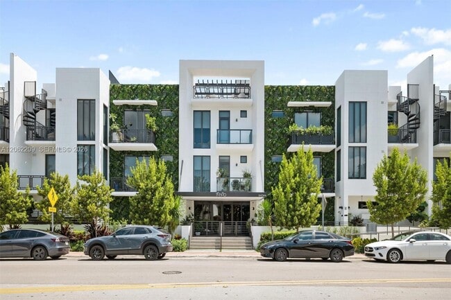 Building Photo - 1030 15th St