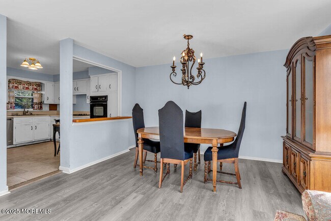 Building Photo - 260 Howard Ave