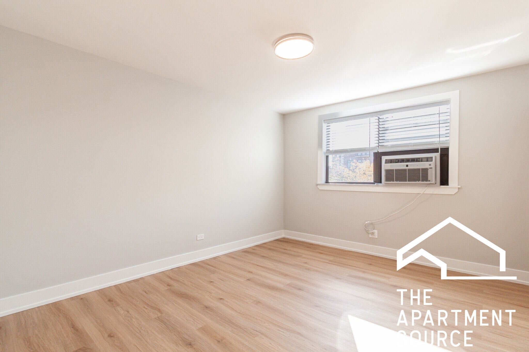 Building Photo - 503 W Aldine Ave