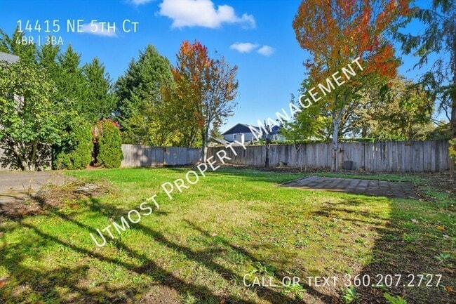 Building Photo - 14415 NE 5th Ct