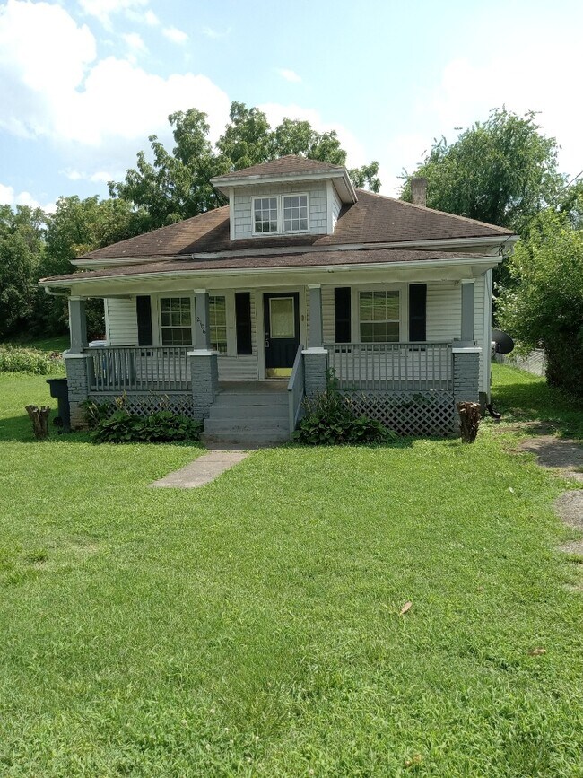 Primary Photo - 2106 Staunton Ave NW