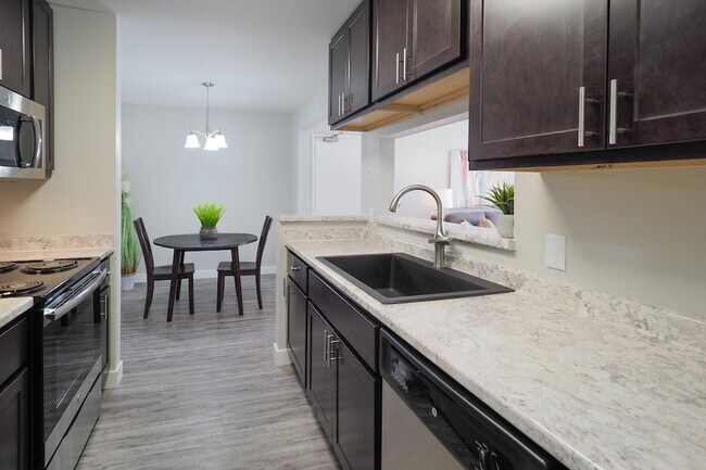 Building Photo - 3161 Mill Creek Dr