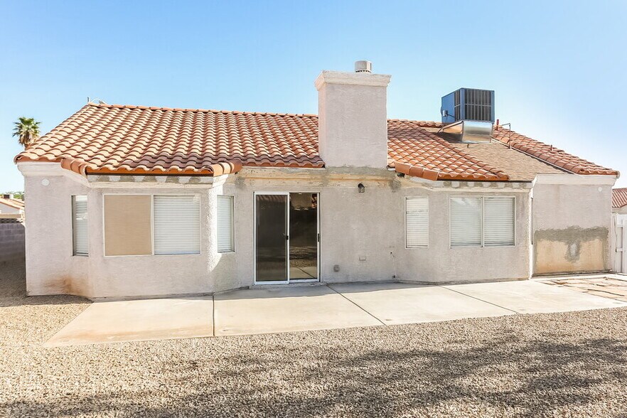 Building Photo - 6221 Tupac Ln