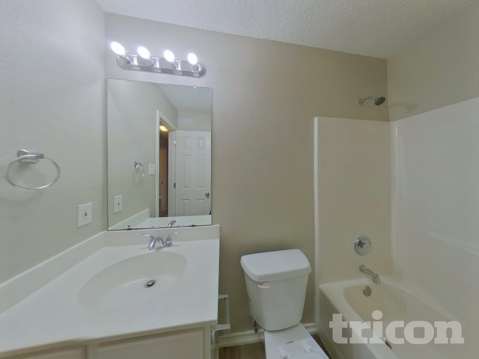 Building Photo - 10100 Chapel Oak Trail