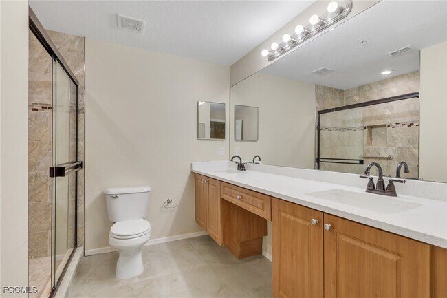 Building Photo - 9025 Colby Dr