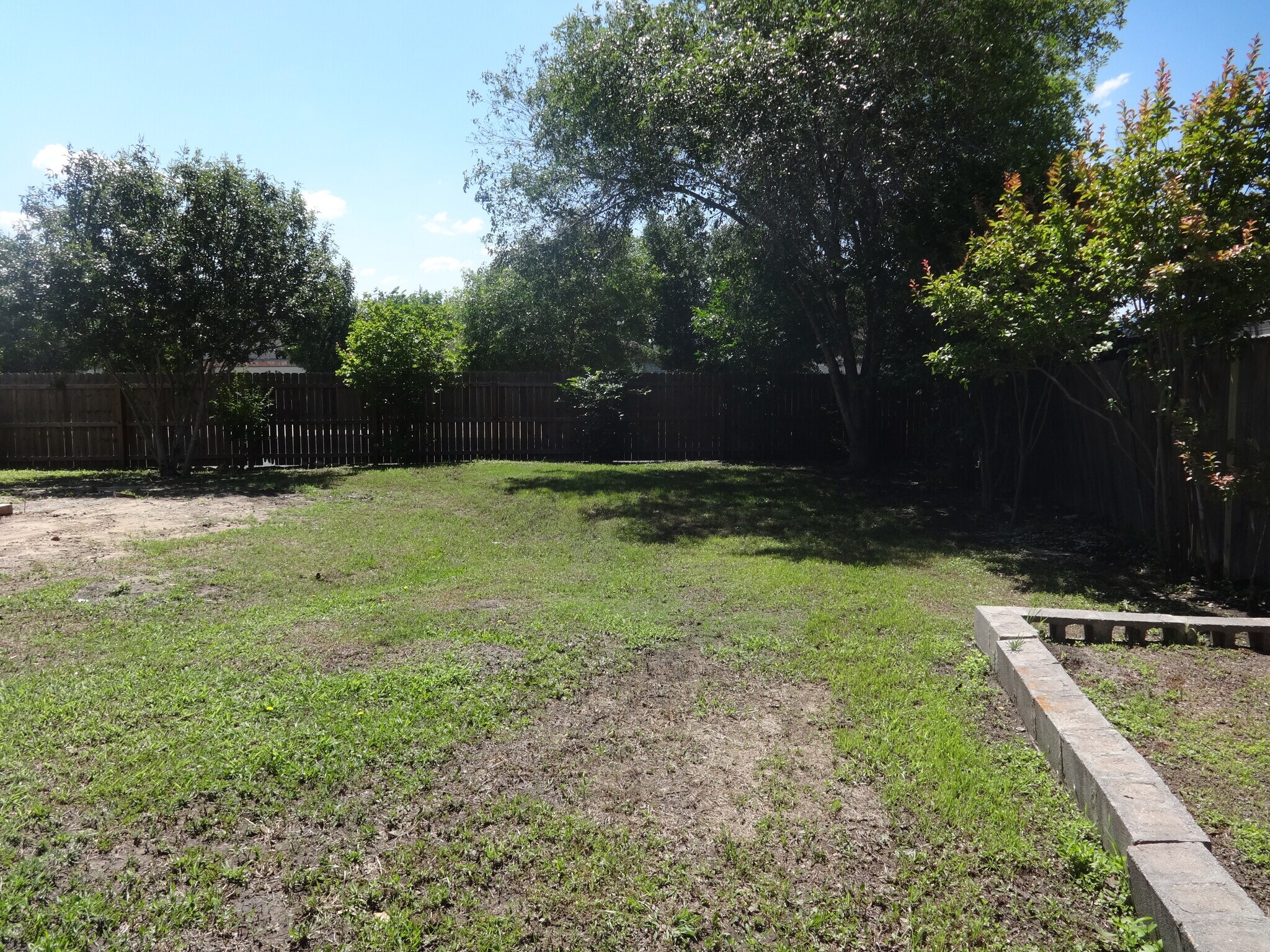 Building Photo - 4803 Fern Lake