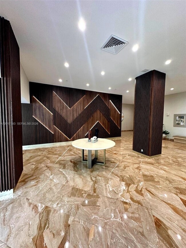 Building Photo - 1370 S Ocean Blvd
