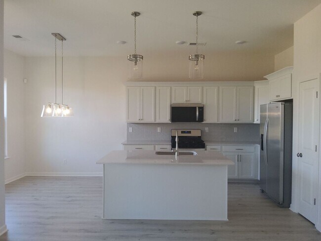 Building Photo - 190 Green Willow Dr