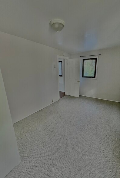 Office space - 3513 W Allegheny Ave
