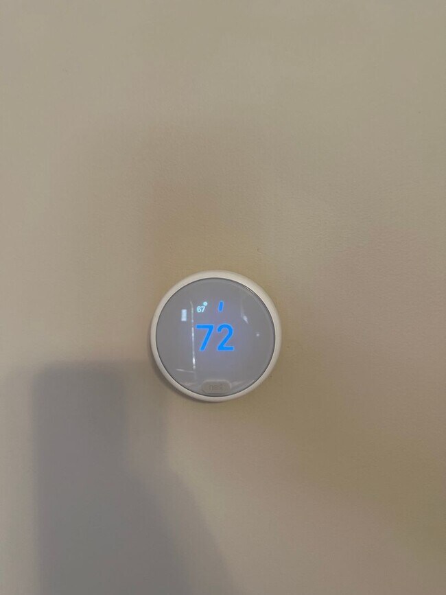 Building Photo - 1922 Baldridge Rd