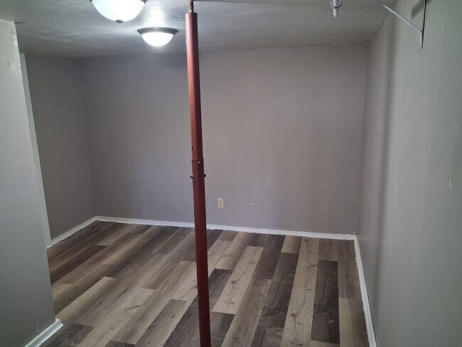 Building Photo - 110 S Wilmoth Ave