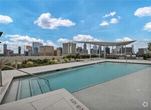 Building Photo - 800 Embassy Dr