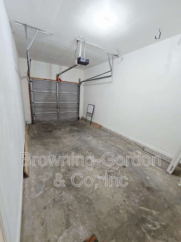 Building Photo - 601 Old Hickory Blvd