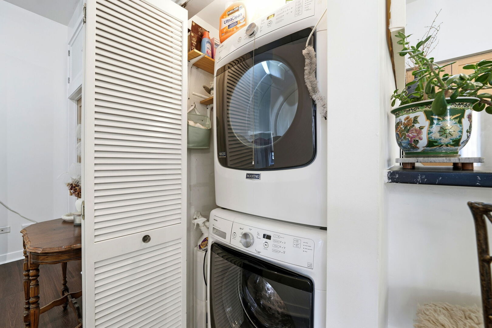 Building Photo - 949 W Madison St