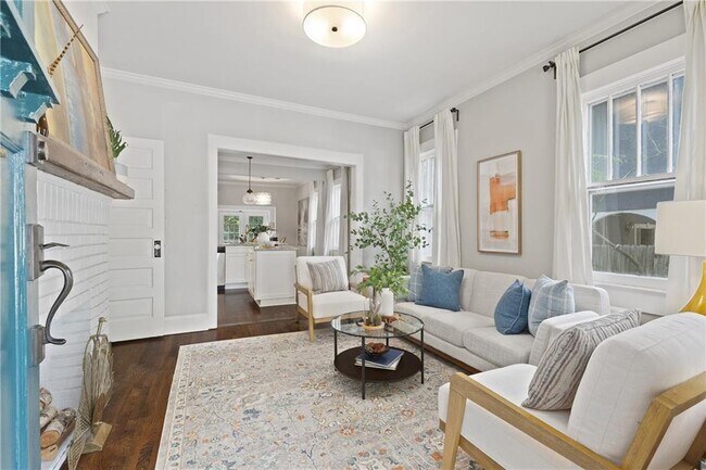 Building Photo - 481 Hill St SE