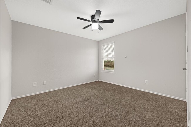 Building Photo - 8238 Bay Run Ave