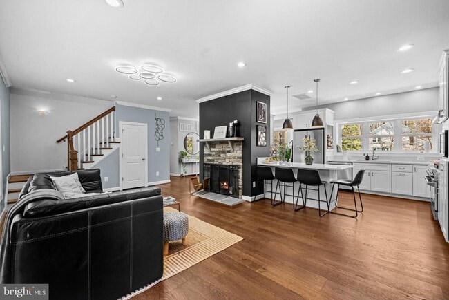 Building Photo - 3803 Estel Rd