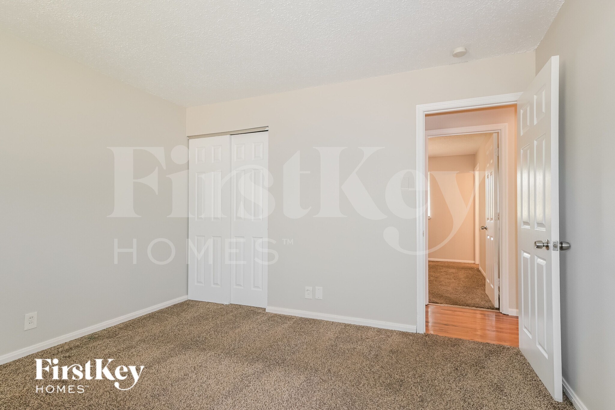Building Photo - 2288 Kingsford Dr
