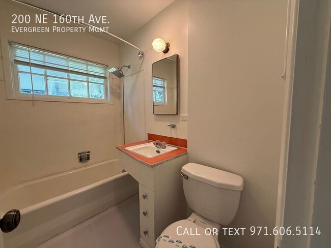 Building Photo - 200 NE 160th Ave
