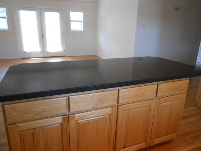 Building Photo - 62677 Hawkview Road