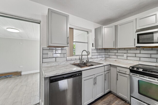 Building Photo - 4364 N Mary Cir