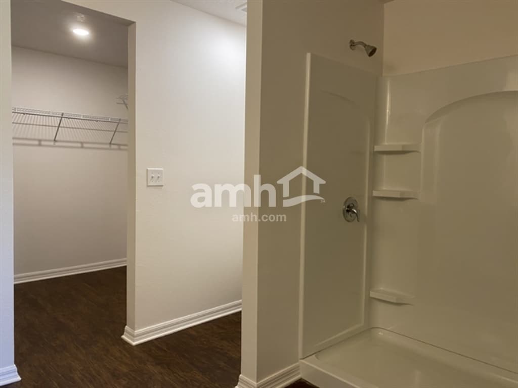 Building Photo - 1122 Brenton Leaf Dr