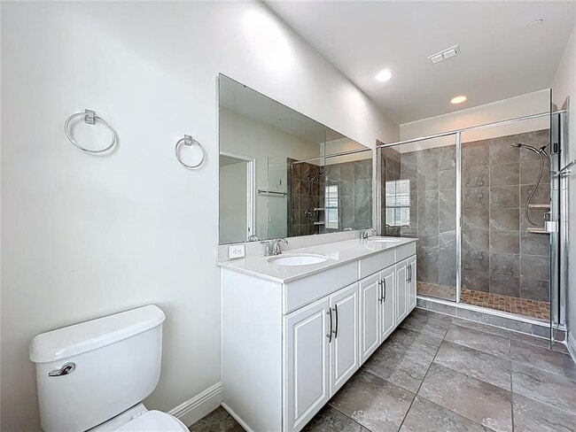 Building Photo - 561 Scotia Pl