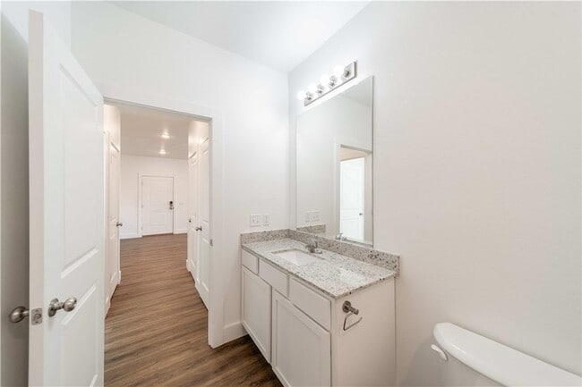 Building Photo - The Benton -  200 Ryan Unit Randolph | Woodruff